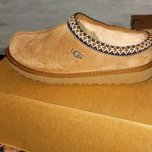 Youth Ugg  slipper